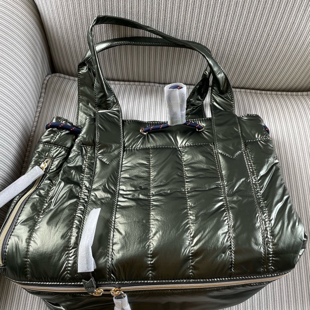 New Stella & Dot Olive Crush it Bucket Bag with strap included